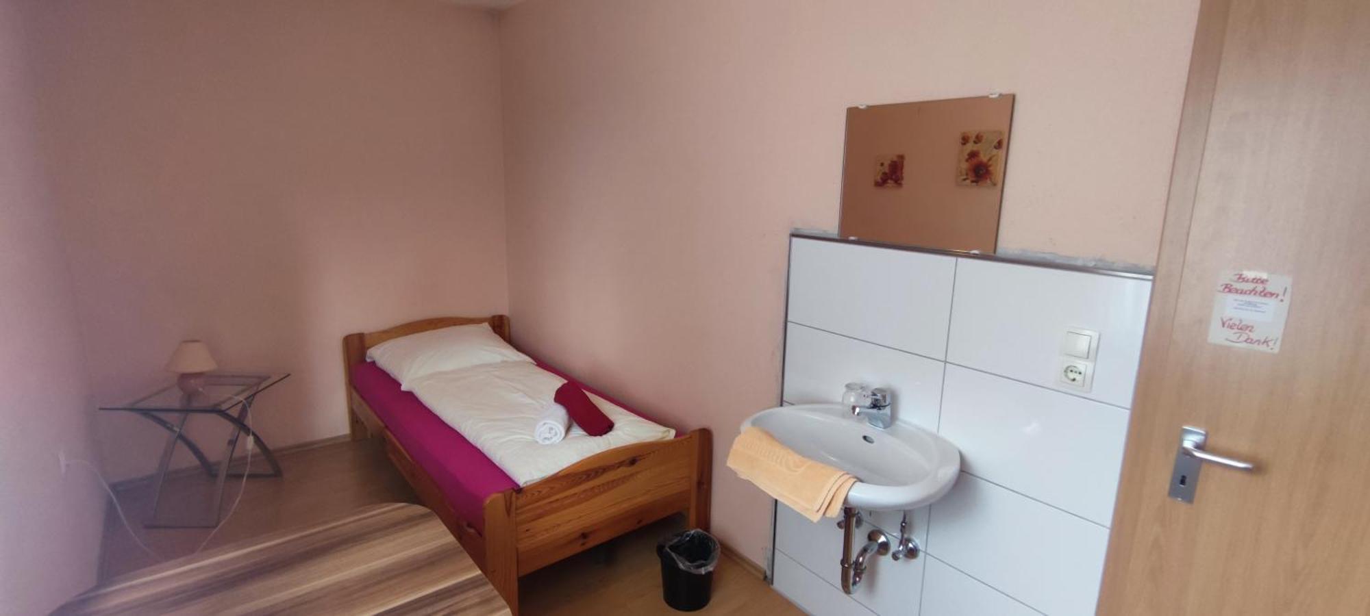 Alb Rooms, Zimmer Auf Der Schwaebischen Alb Oberlenningen Exteriör bild